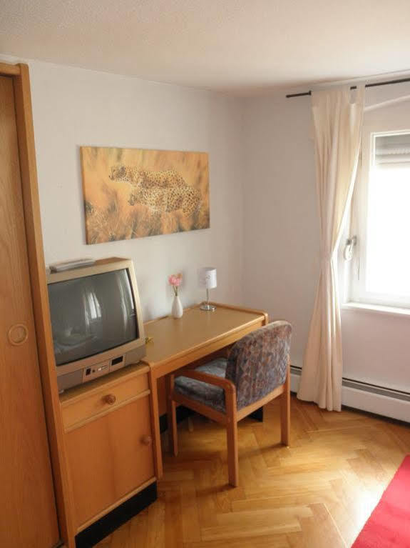 Pension Holzgarten Regensburg Exteriör bild